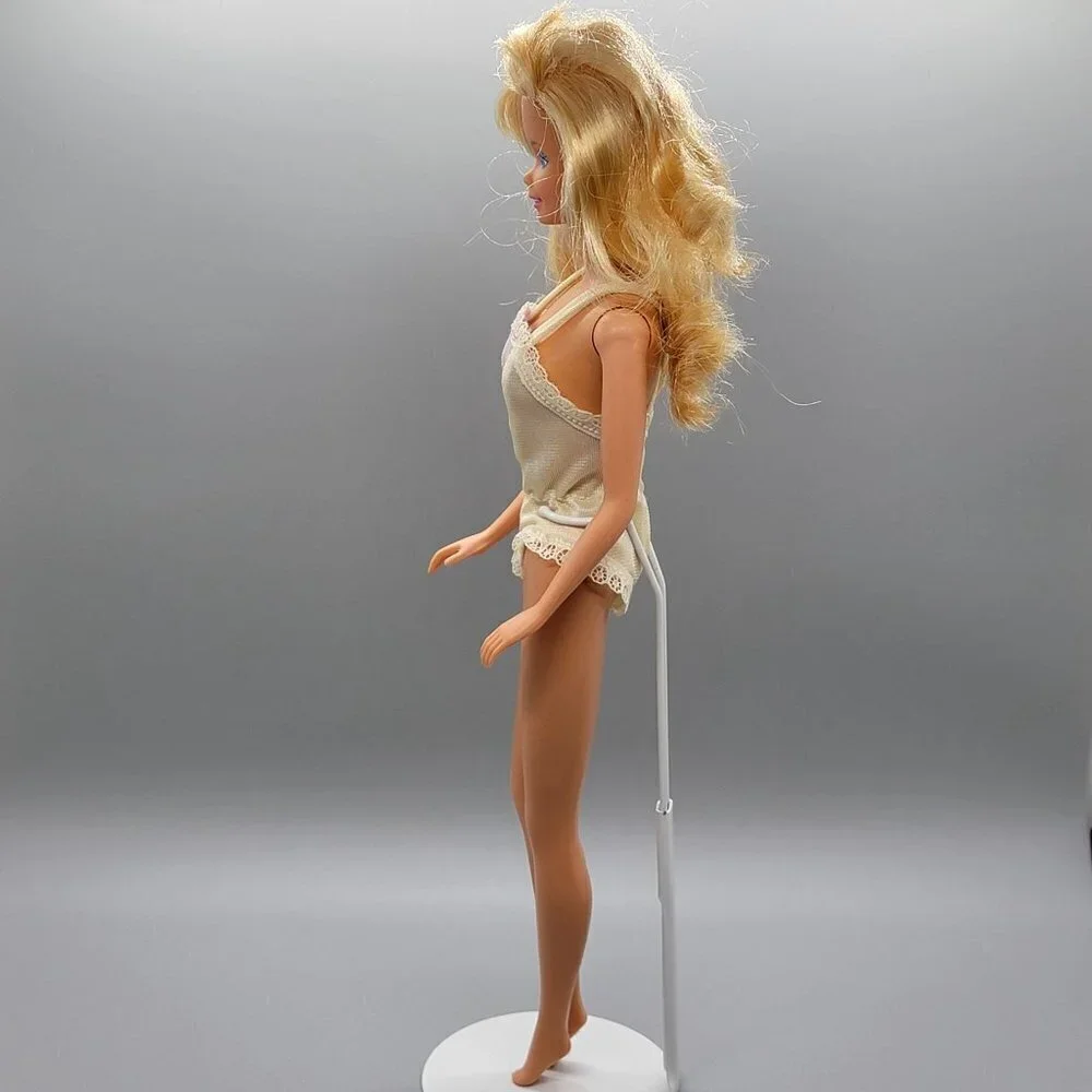 Vintage 1991 Dream Wardrobe Barbie Doll #3331